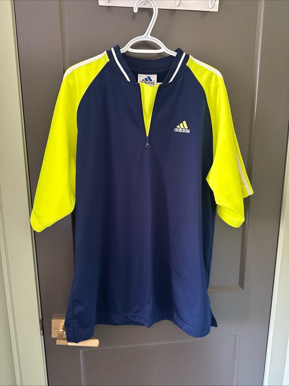 adidas Navy & Neon Yellow Athletic Half-Zip Top, Mens Medium, like new